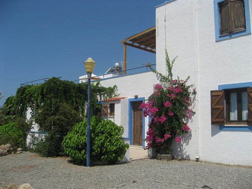Andreas Studios Pefki Exterior foto