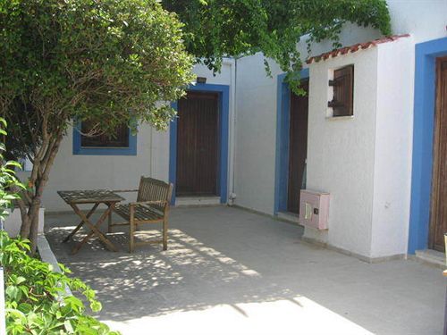 Andreas Studios Pefki Exterior foto
